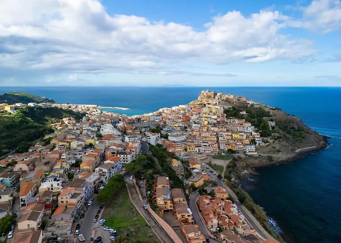 In With Swimming Pool And Sea View